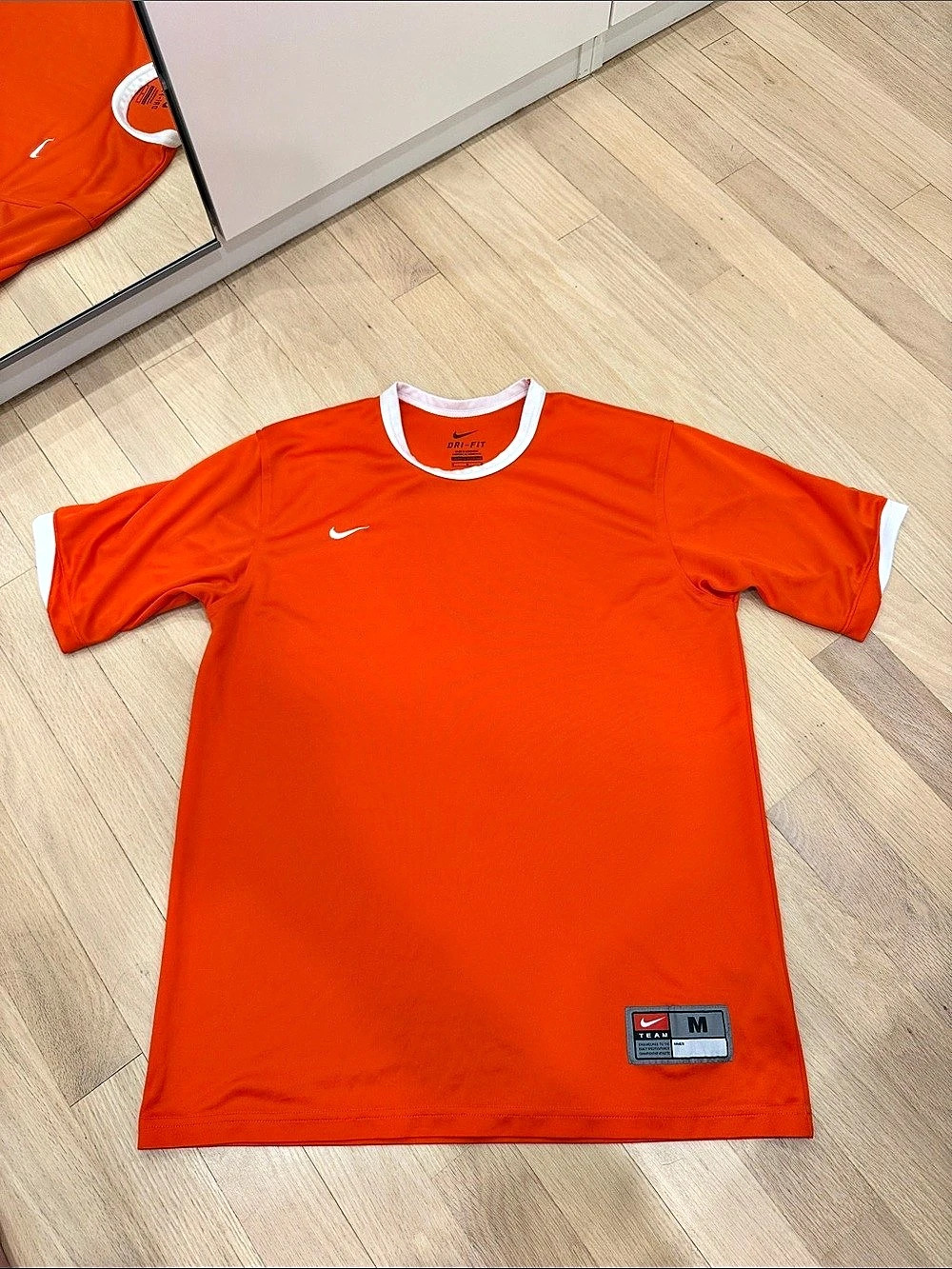 Nike Men's Orange Dri-FIT Short Sleeve Jersey Size Medium